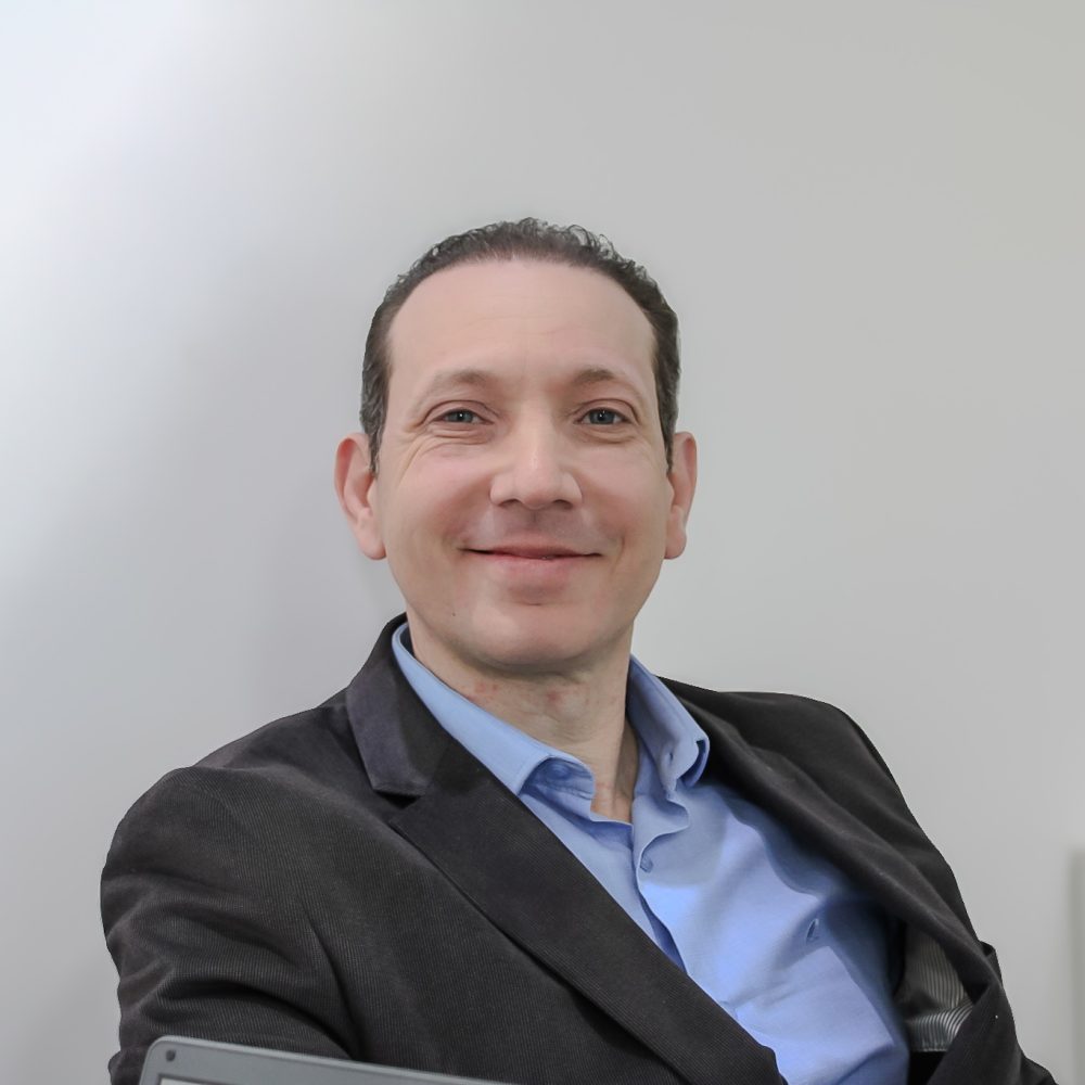 Dr Fernando Fernandes